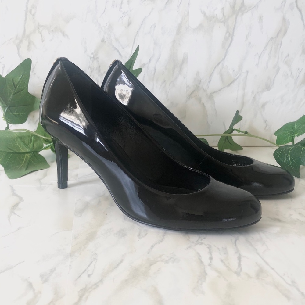 Tory Burch Black Patent Leather Heels, Size 6